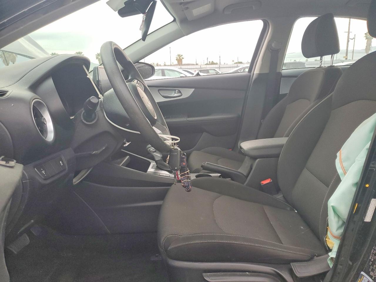 2023 KIA FORTE