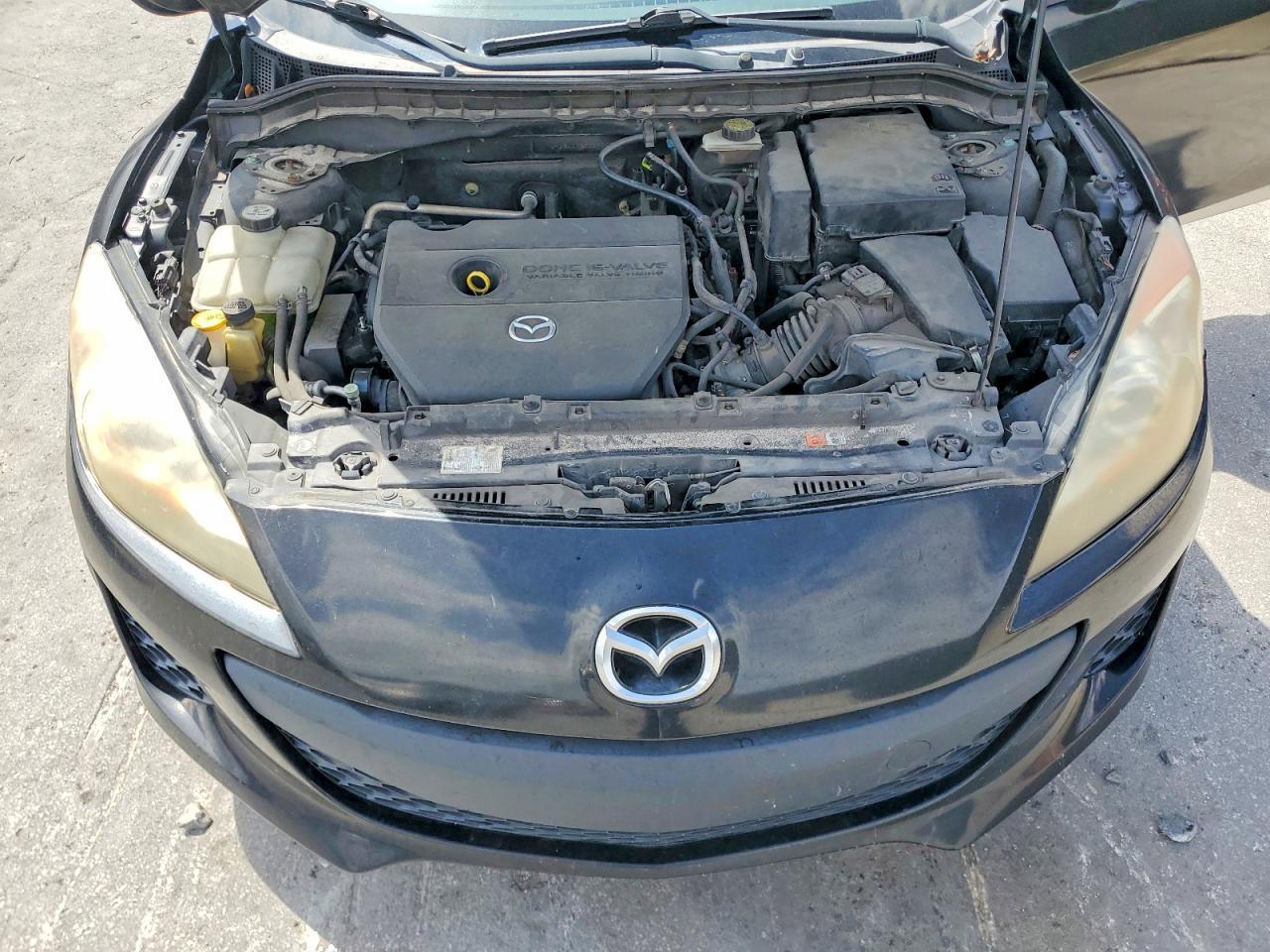 2013 MAZDA 3