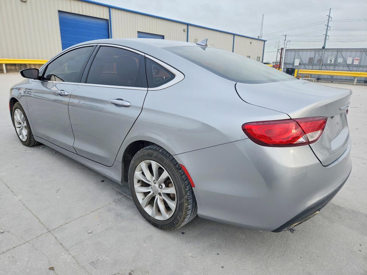 2015 CHRYSLER 200