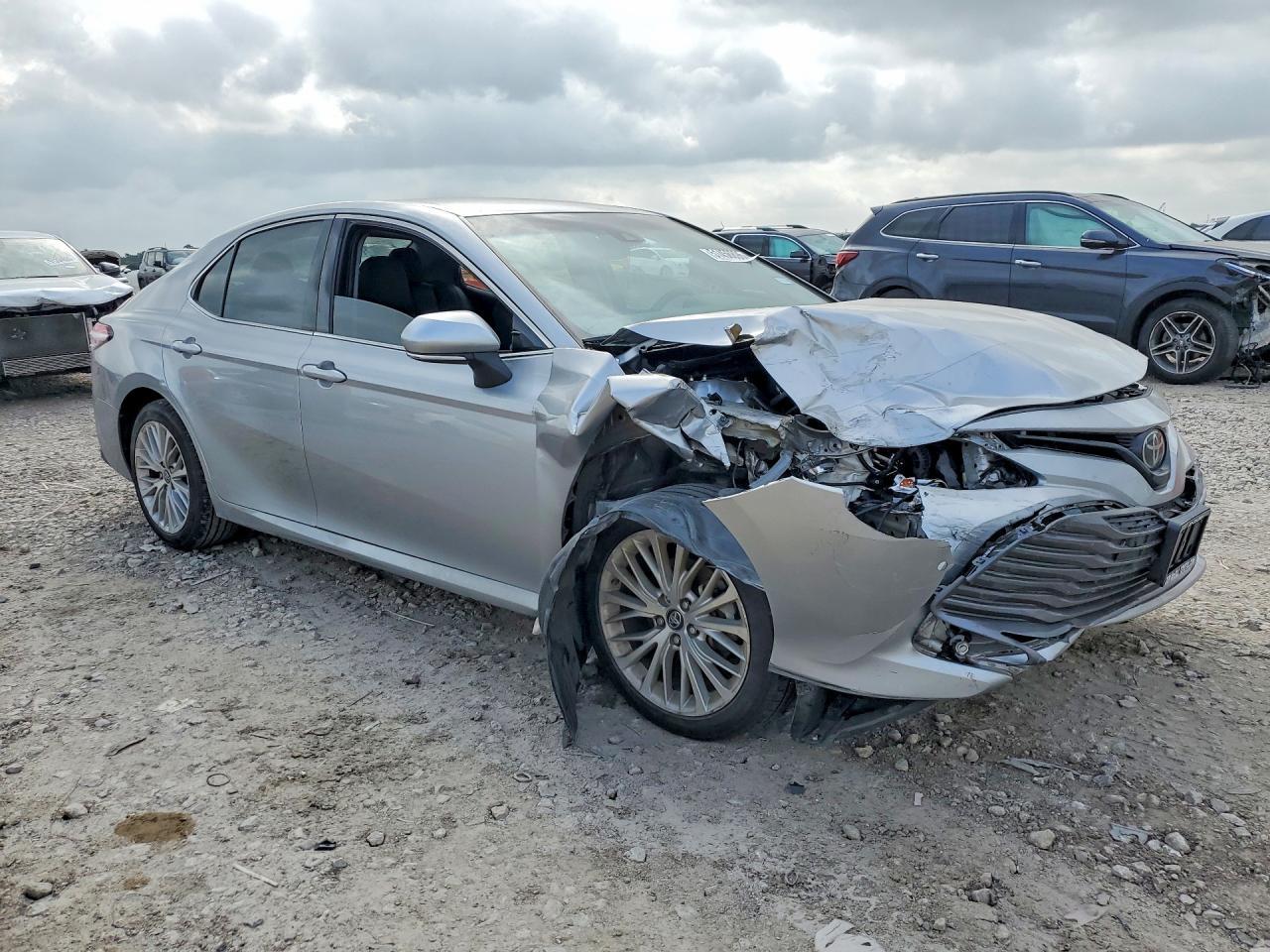 2018 TOYOTA CAMRY