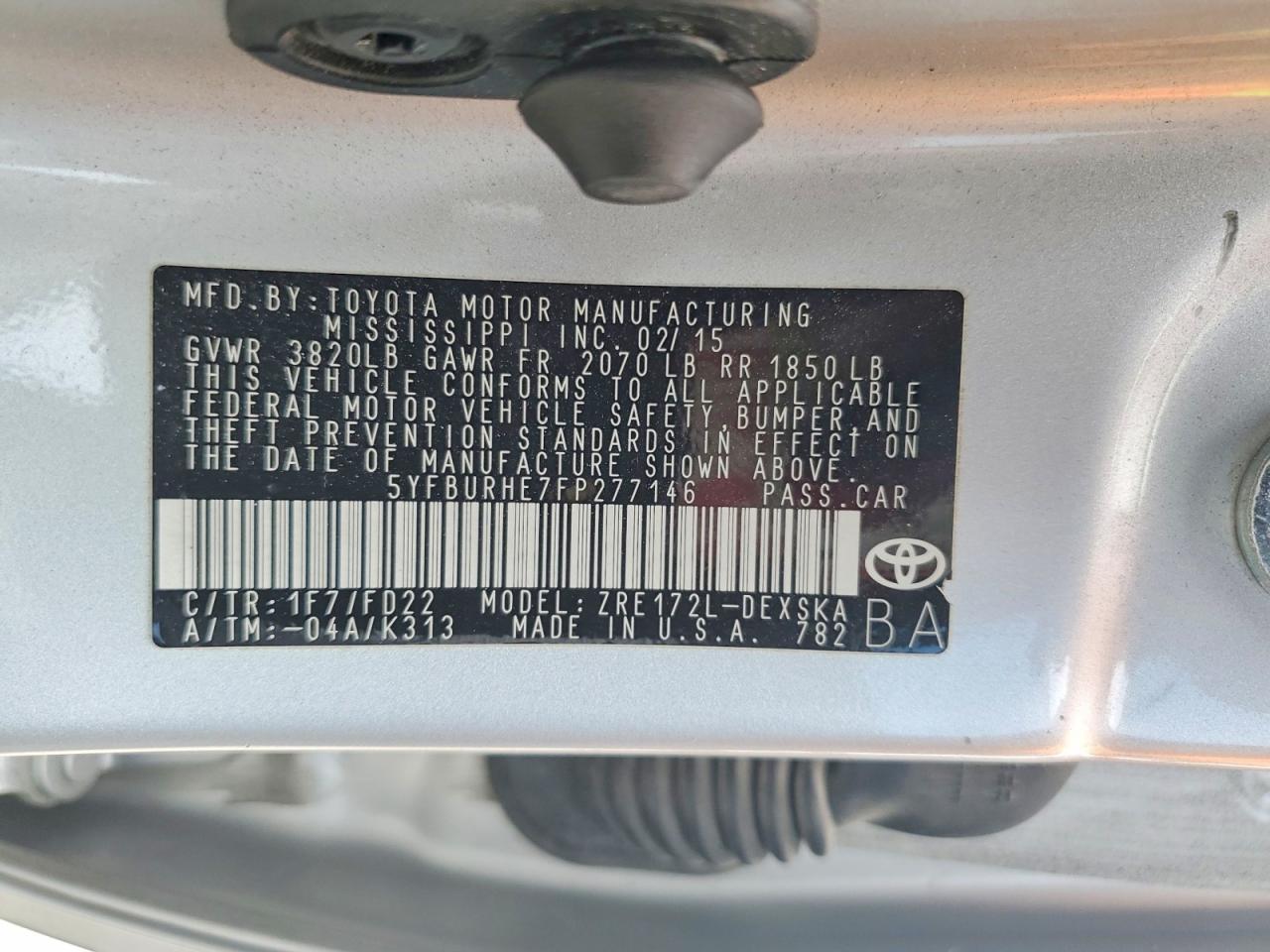 2015 TOYOTA COROLLA