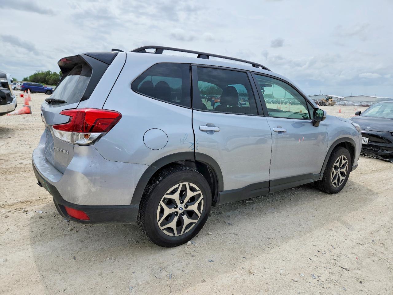2024 SUBARU FORESTER