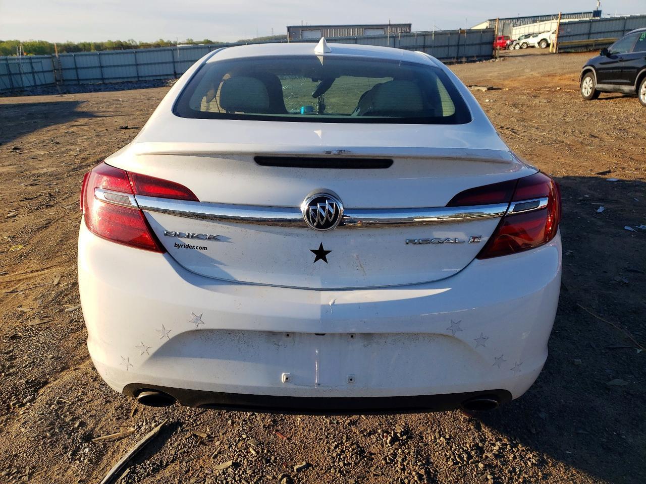 2017 BUICK Regal
