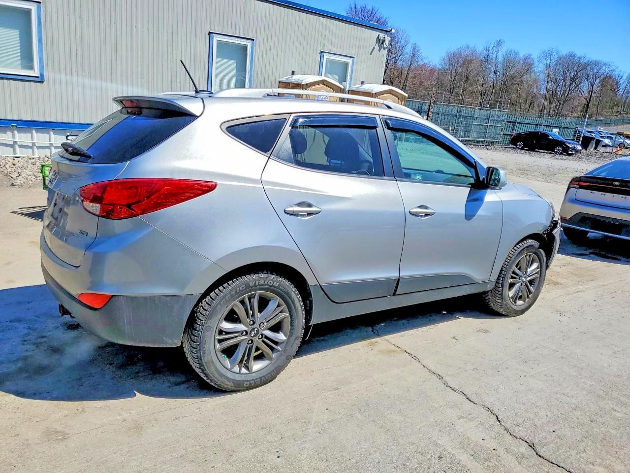 2015 HYUNDAI TUCSON