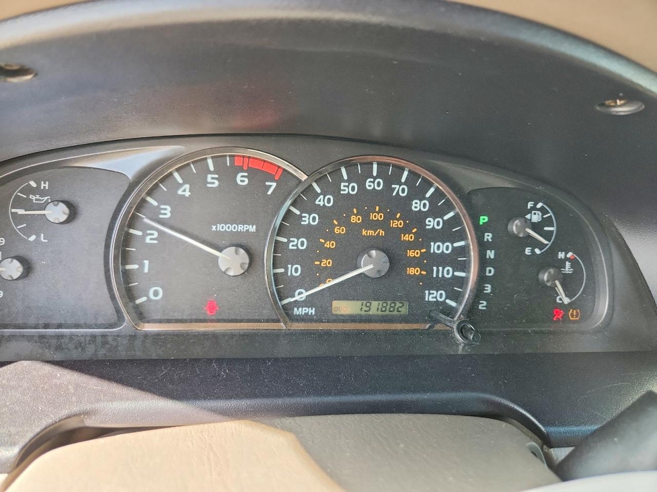 2005 TOYOTA Sequoia