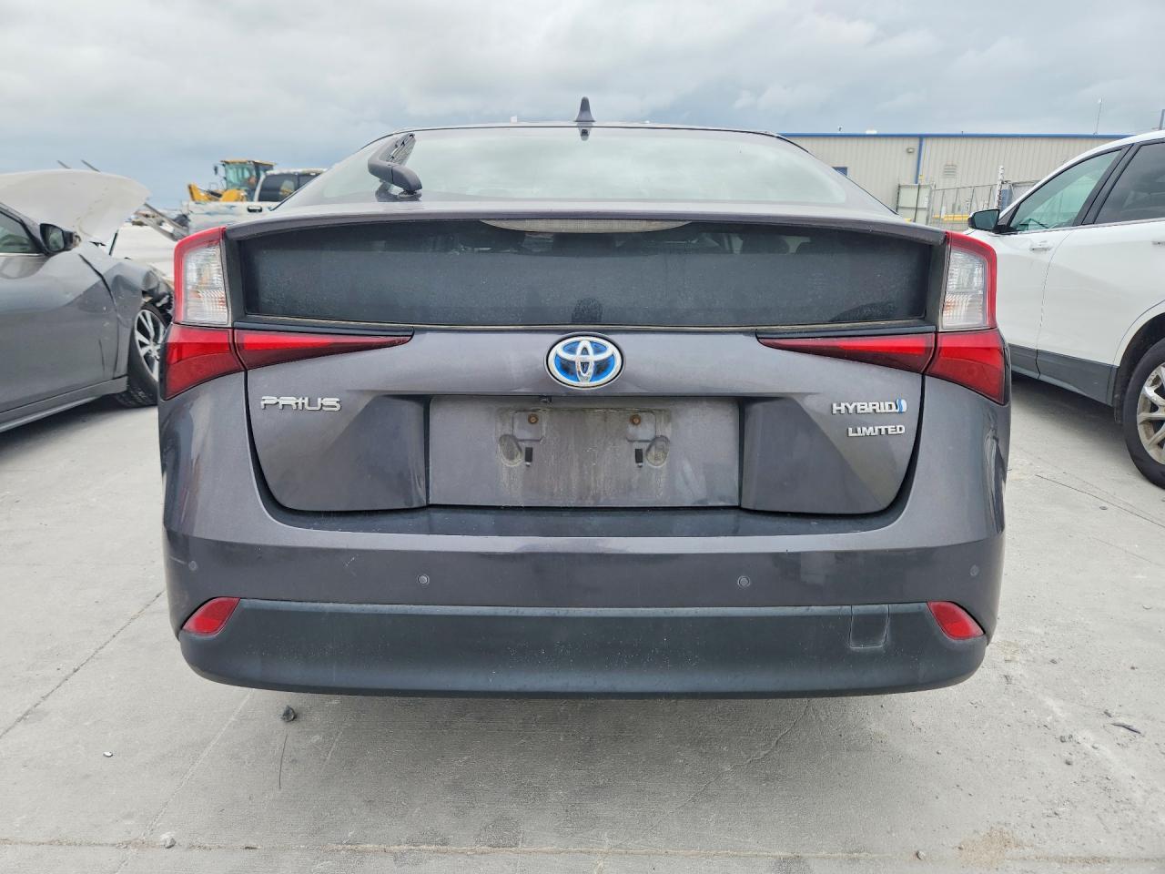 2019 TOYOTA PRIUS