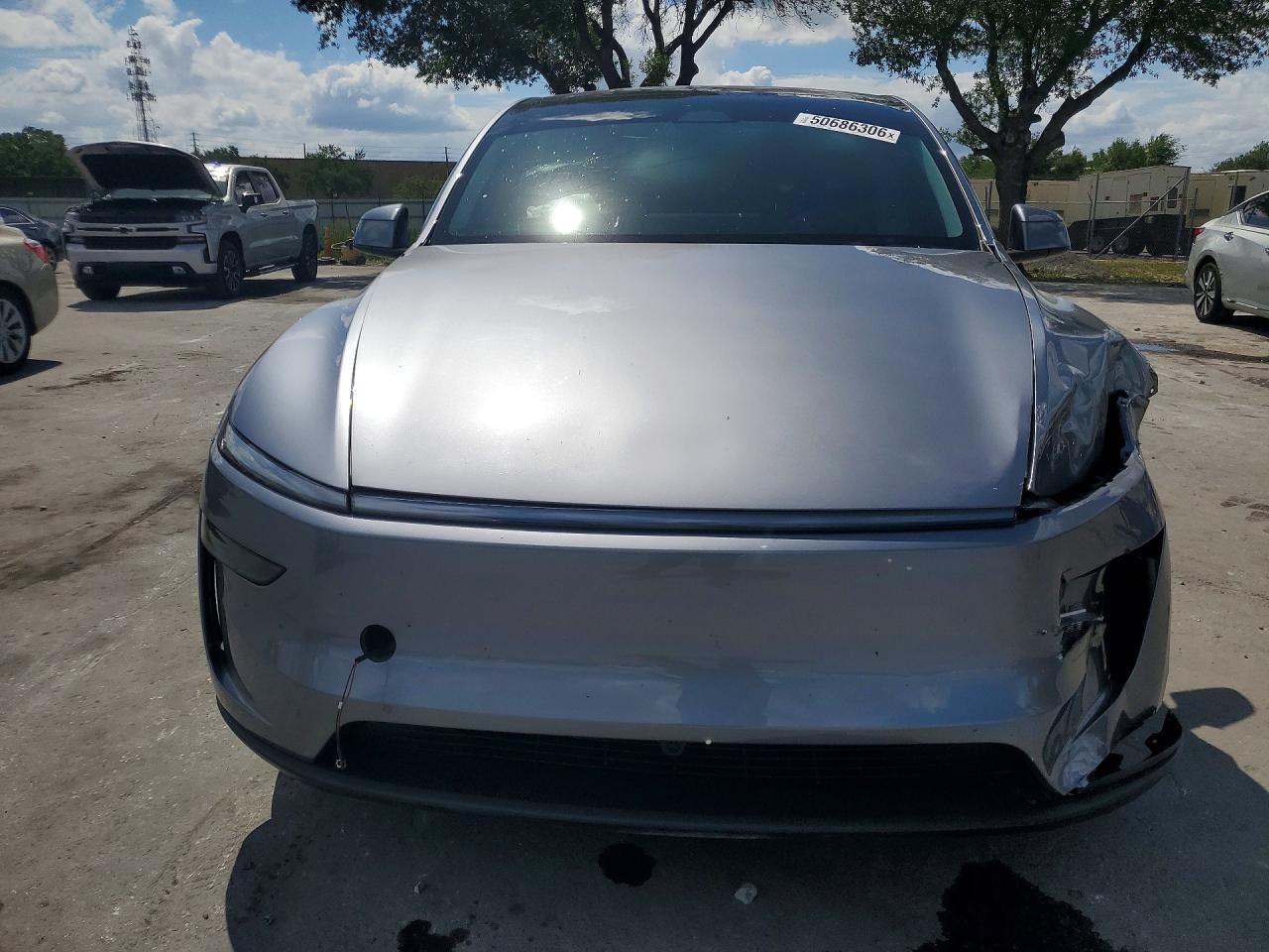 2026 TESLA MODEL Y