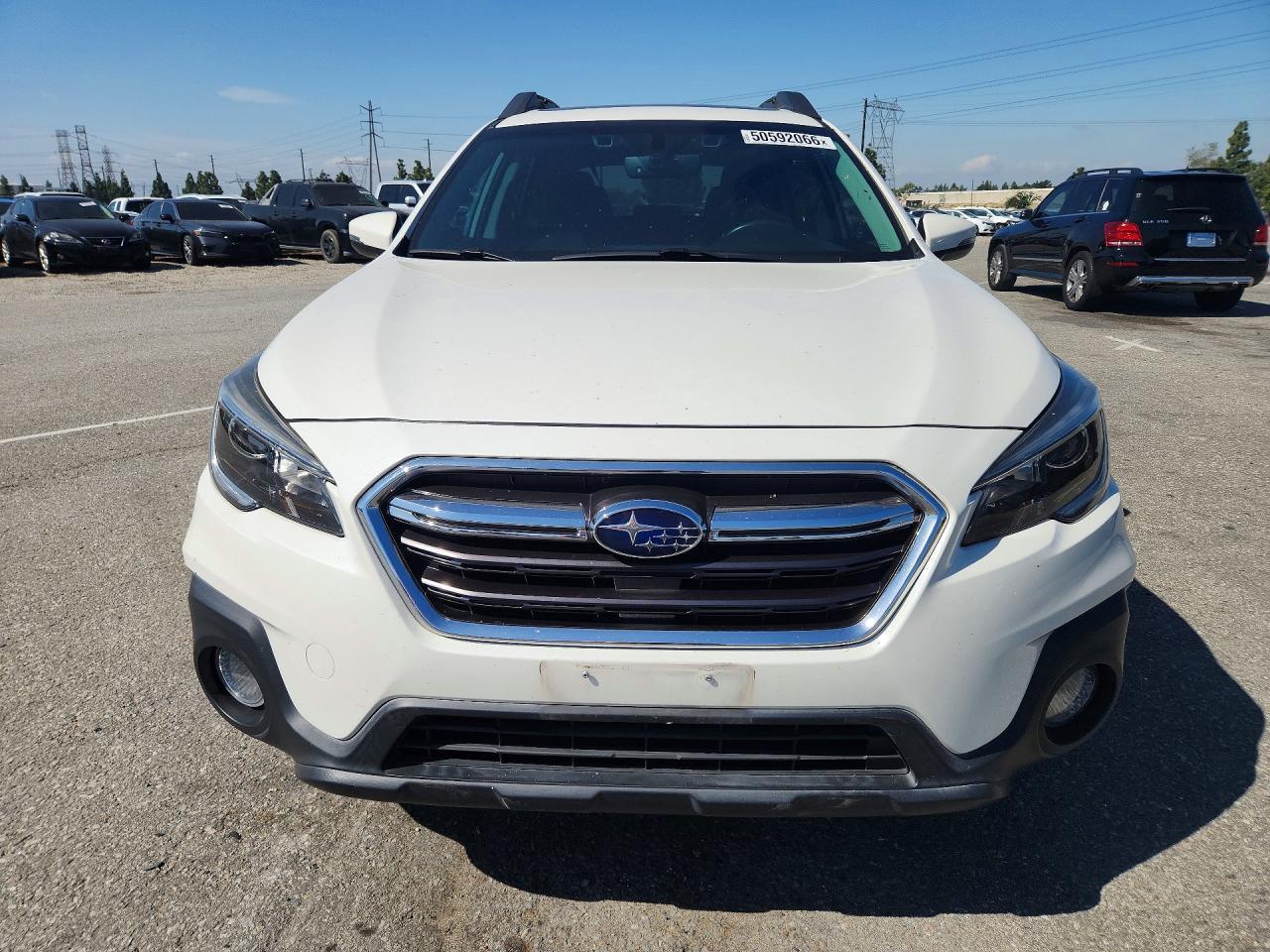 2018 SUBARU Outback