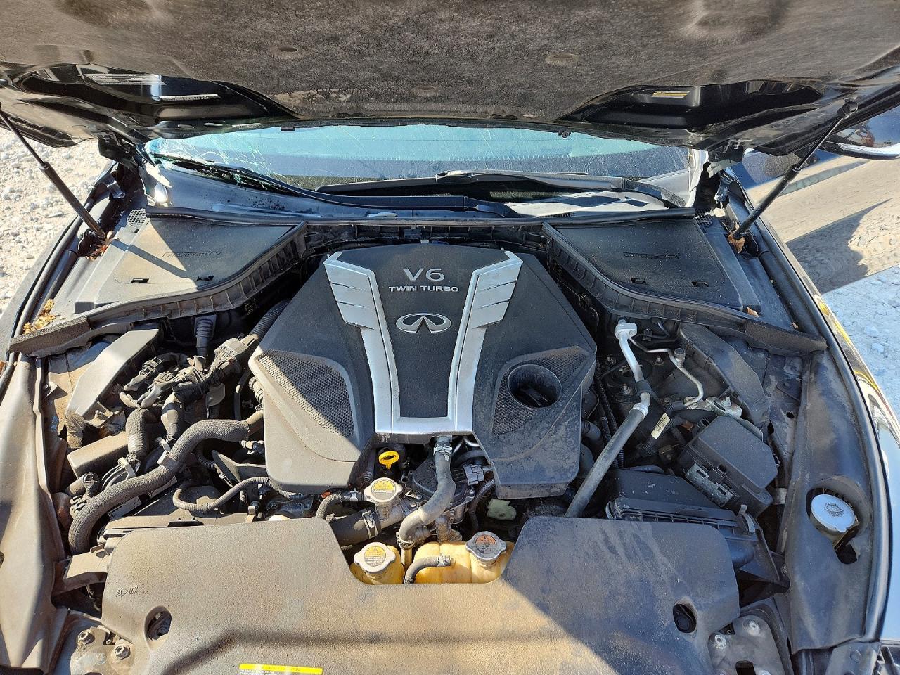 2016 INFINITI Q50
