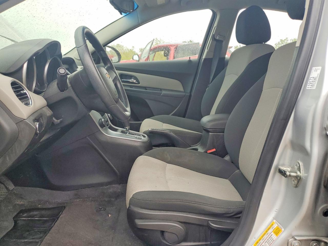 2011 CHEVROLET CRUZE