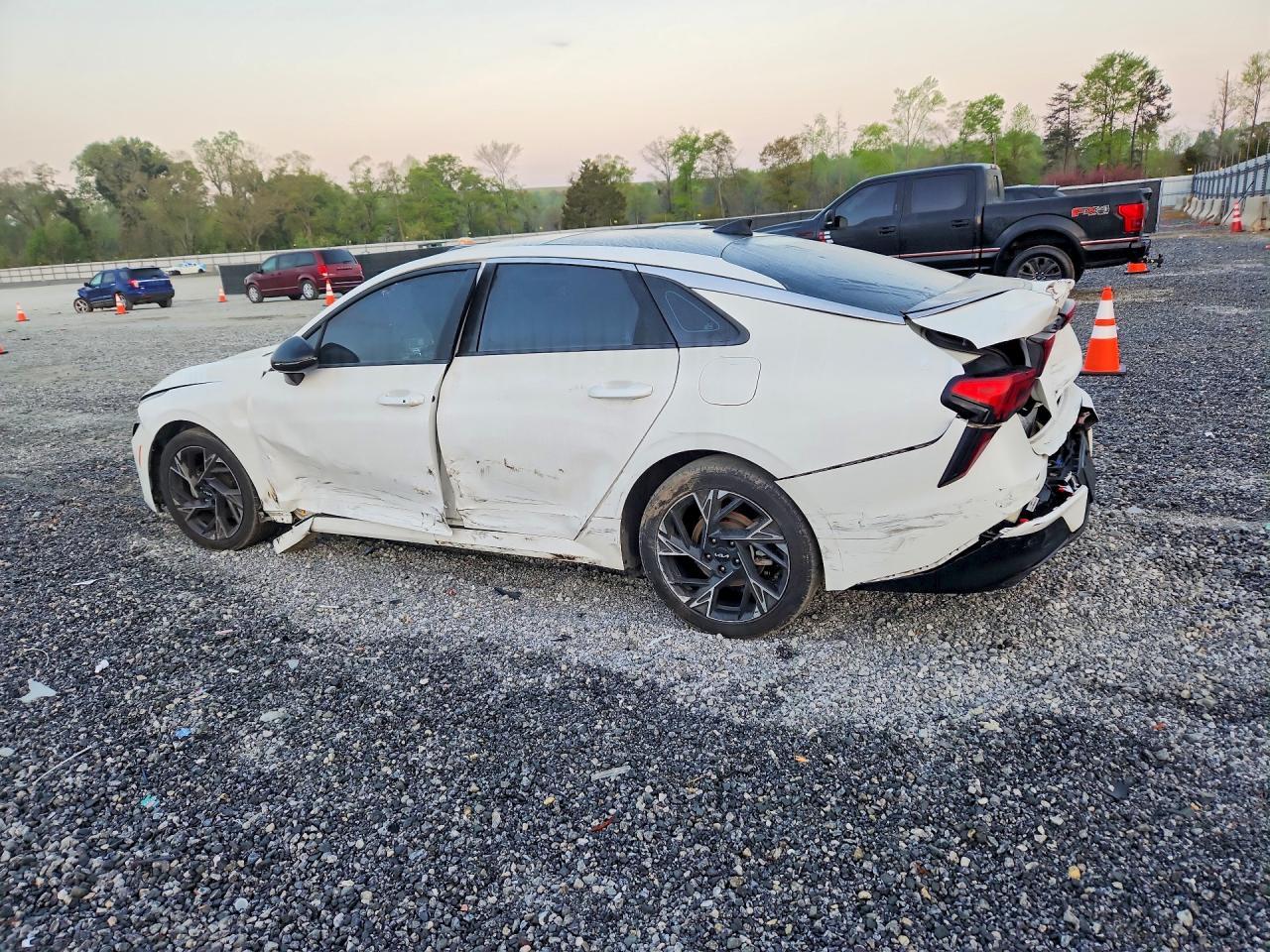 2025 KIA K5