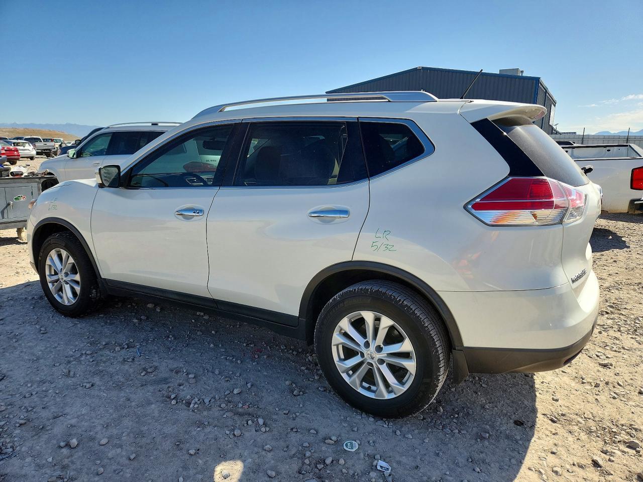 2016 NISSAN ROGUE