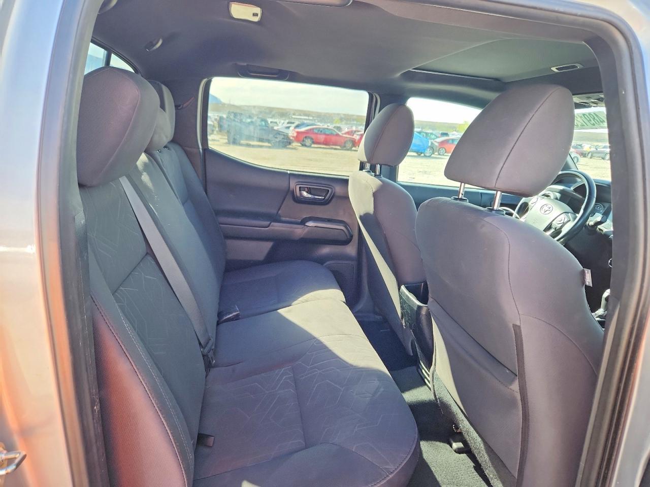2016 TOYOTA TACOMA