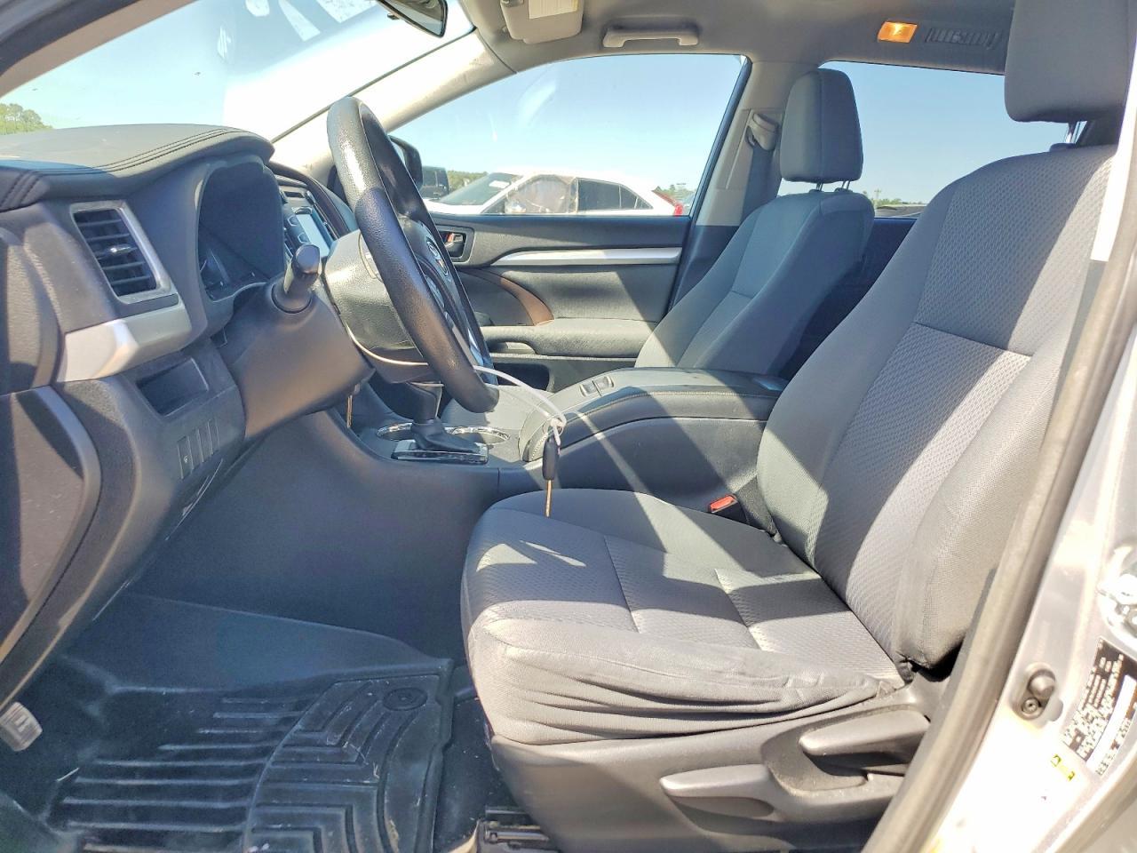 2015 TOYOTA HIGHLANDER