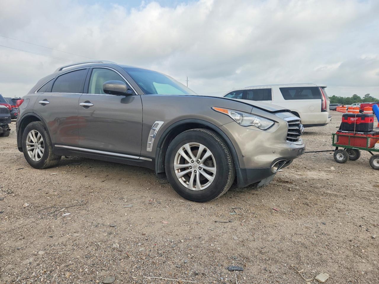2013 INFINITI FX37