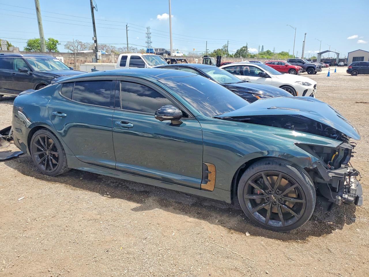 2023 KIA Stinger
