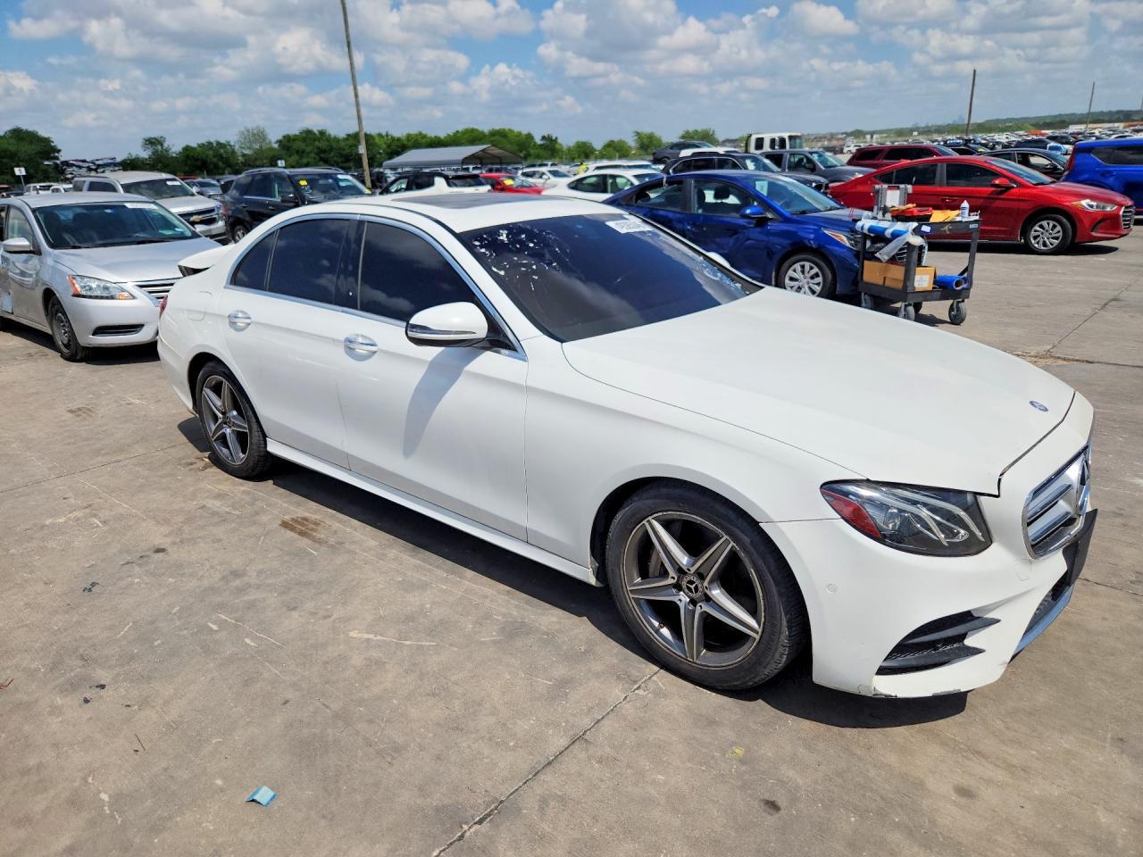 2017 MERCEDES-BENZ E-Class
