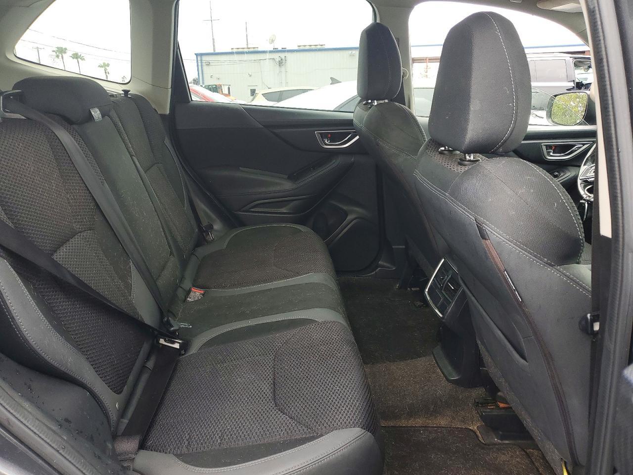 2021 SUBARU FORESTER