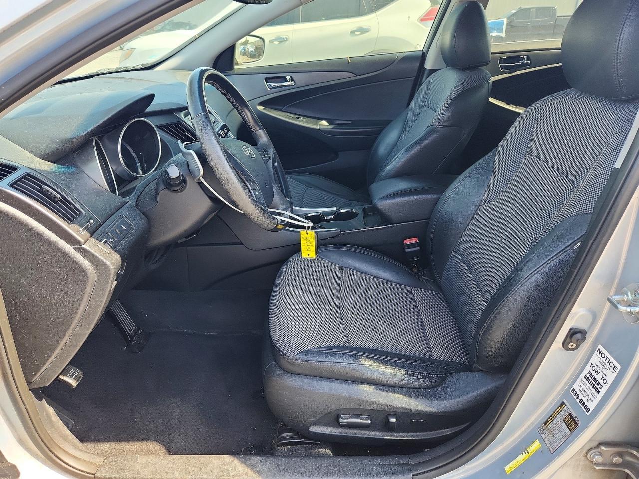2011 HYUNDAI SONATA