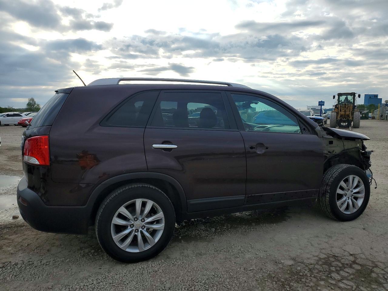 2011 KIA SORENTO