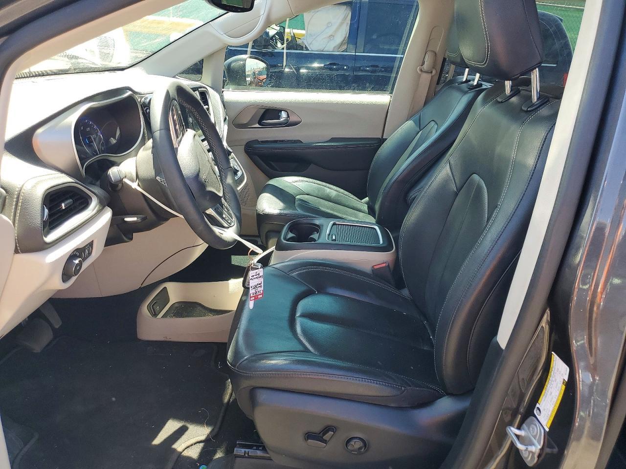 2022 CHRYSLER Pacifica