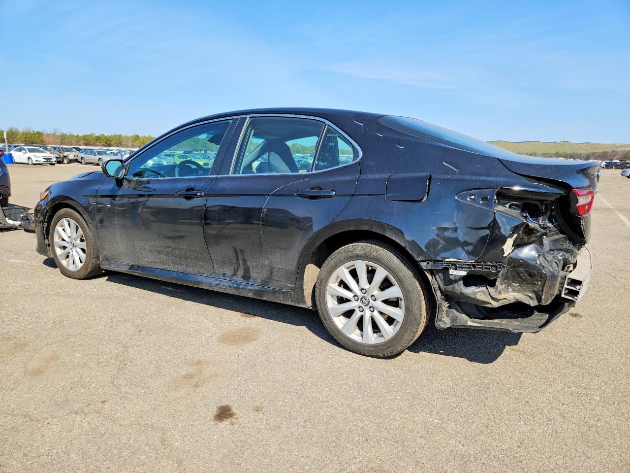 2018 TOYOTA CAMRY