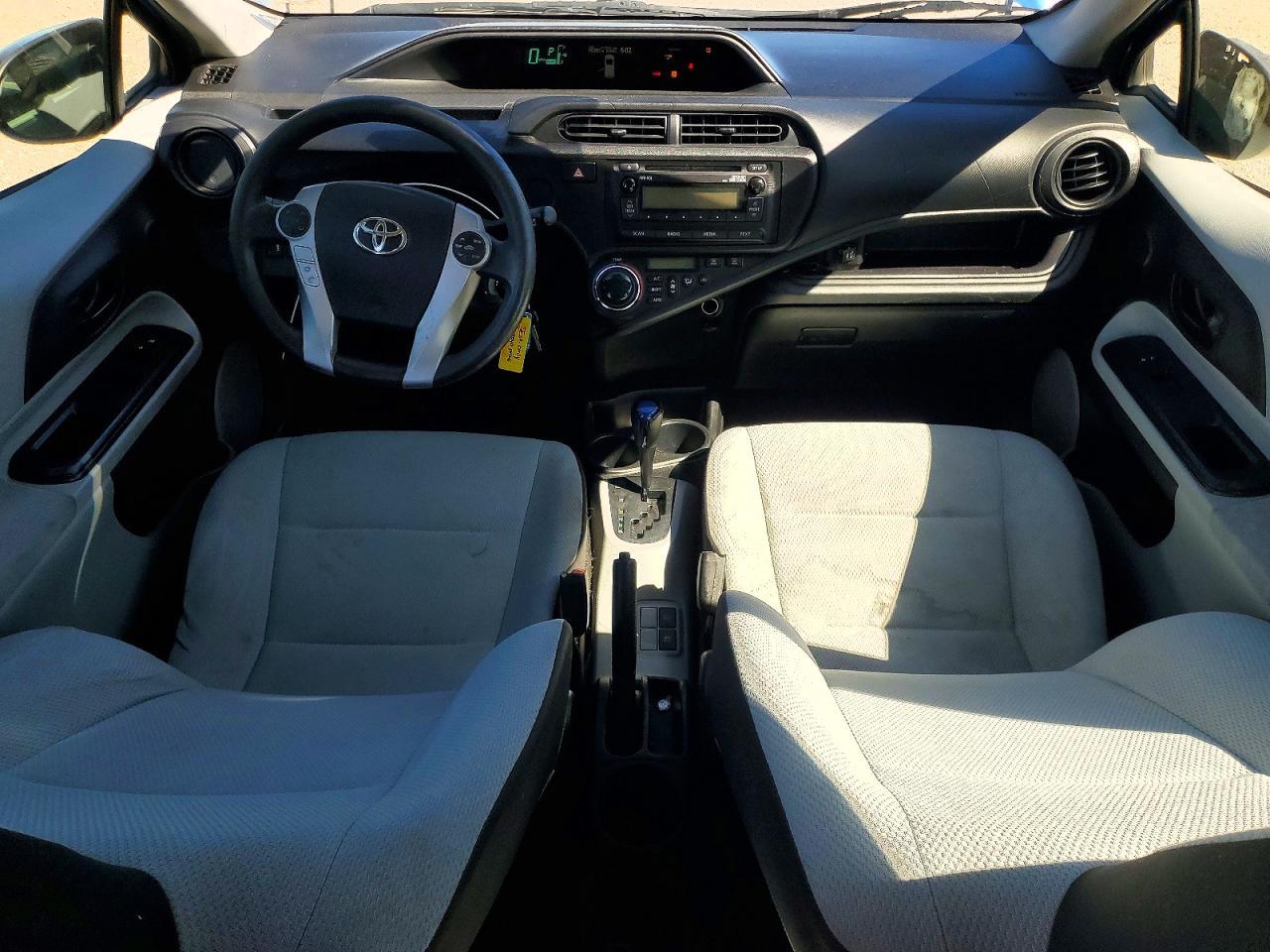2012 TOYOTA Prius c