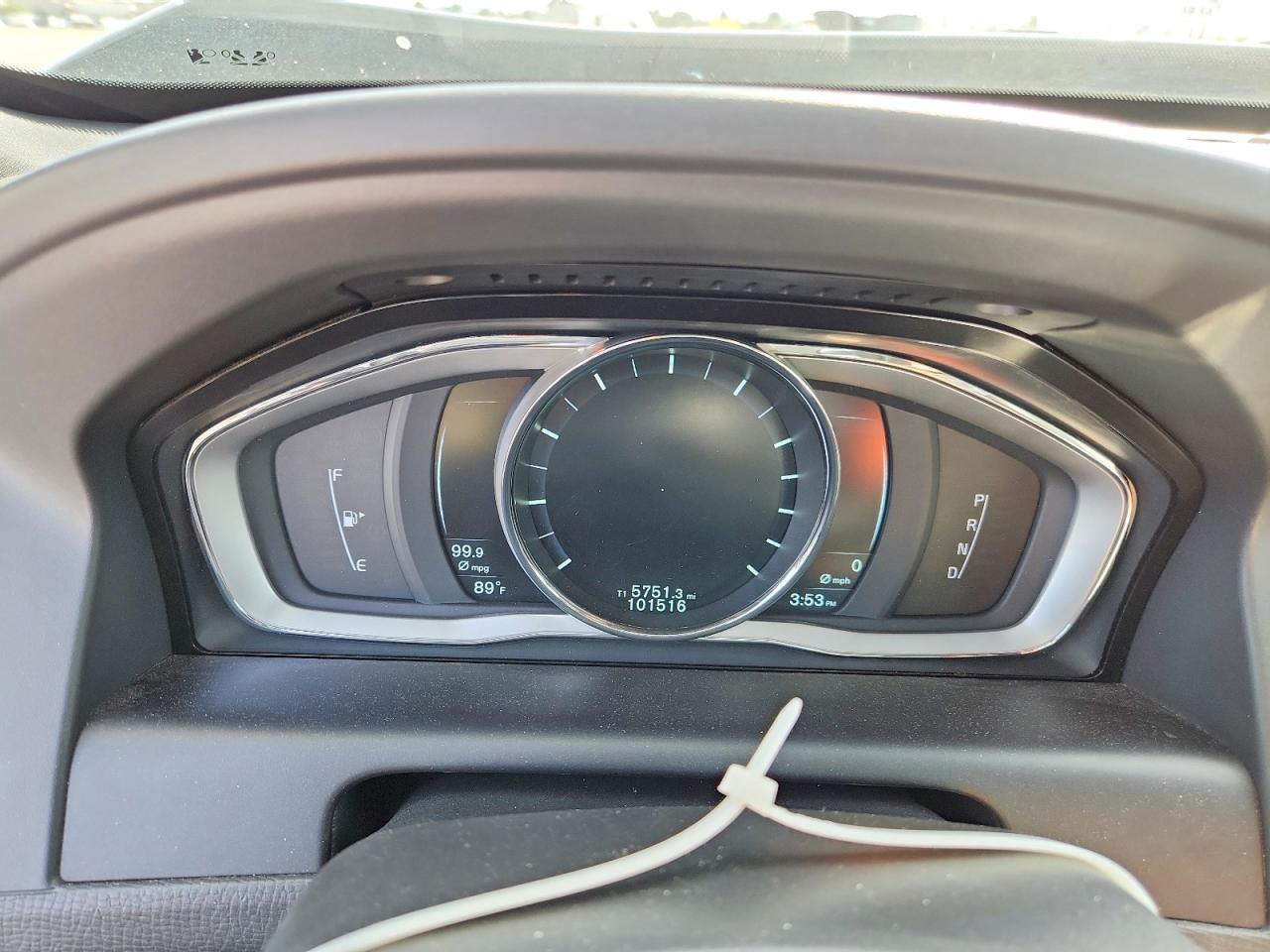 2015 VOLVO XC60
