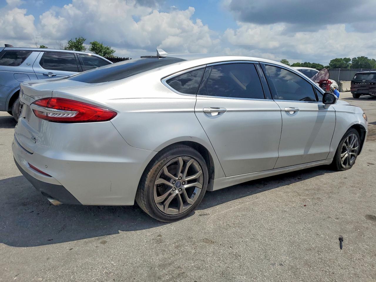 2019 FORD FUSION