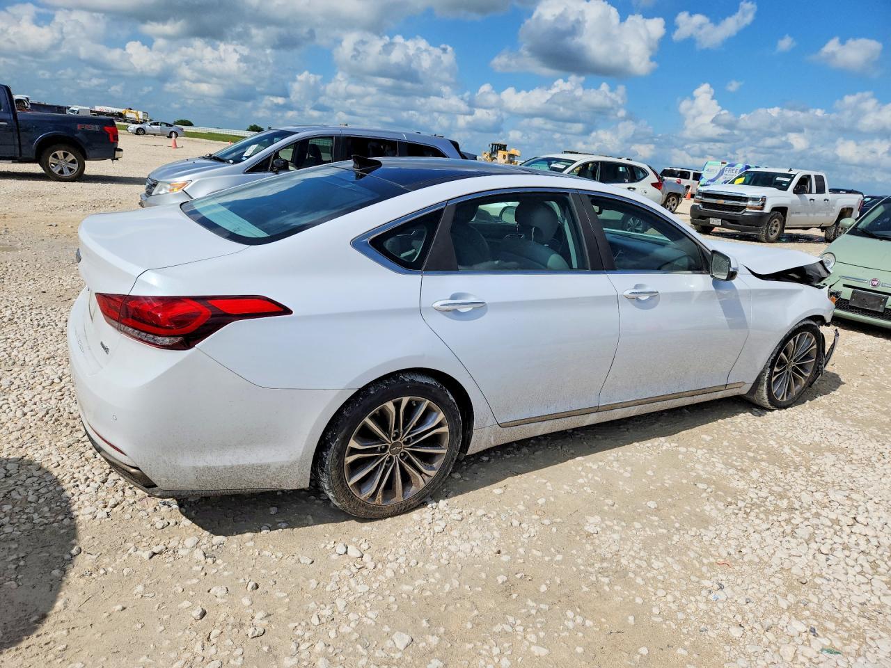 2015 HYUNDAI GENESIS