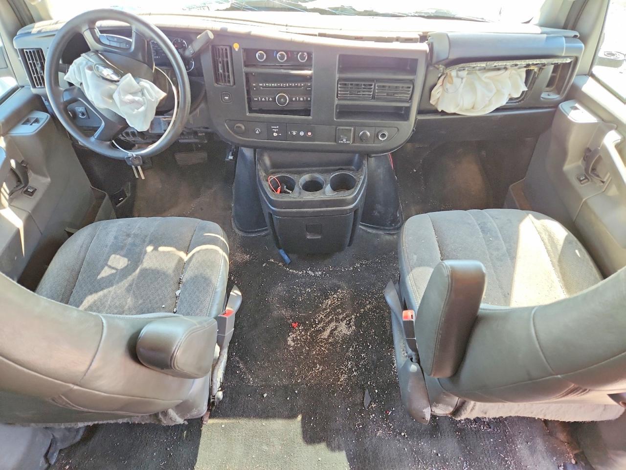 2016 CHEVROLET Express 3500