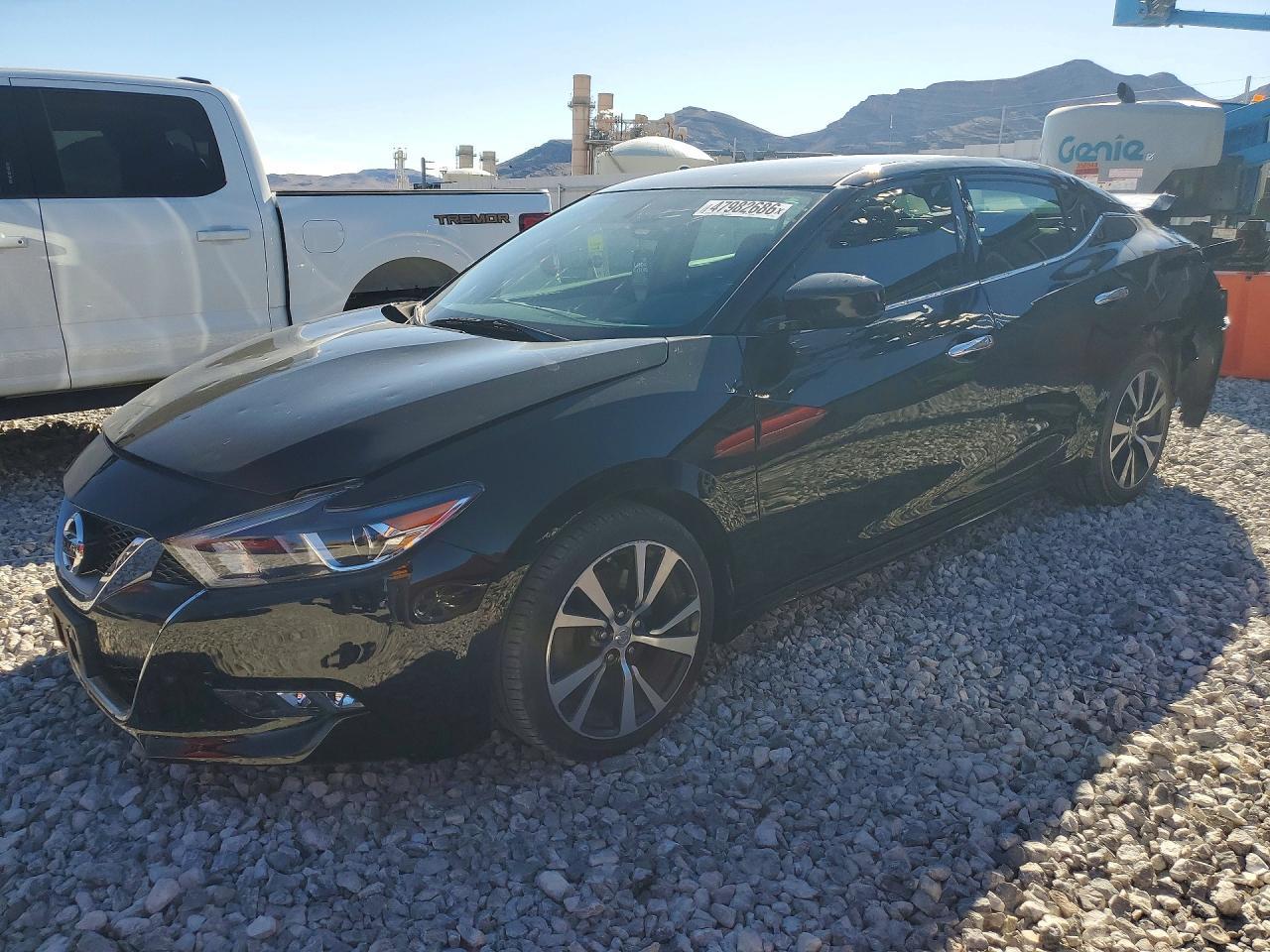 2017 NISSAN Maxima