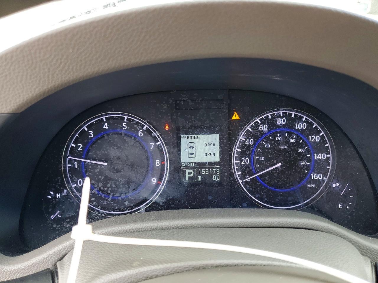 2013 INFINITI G37