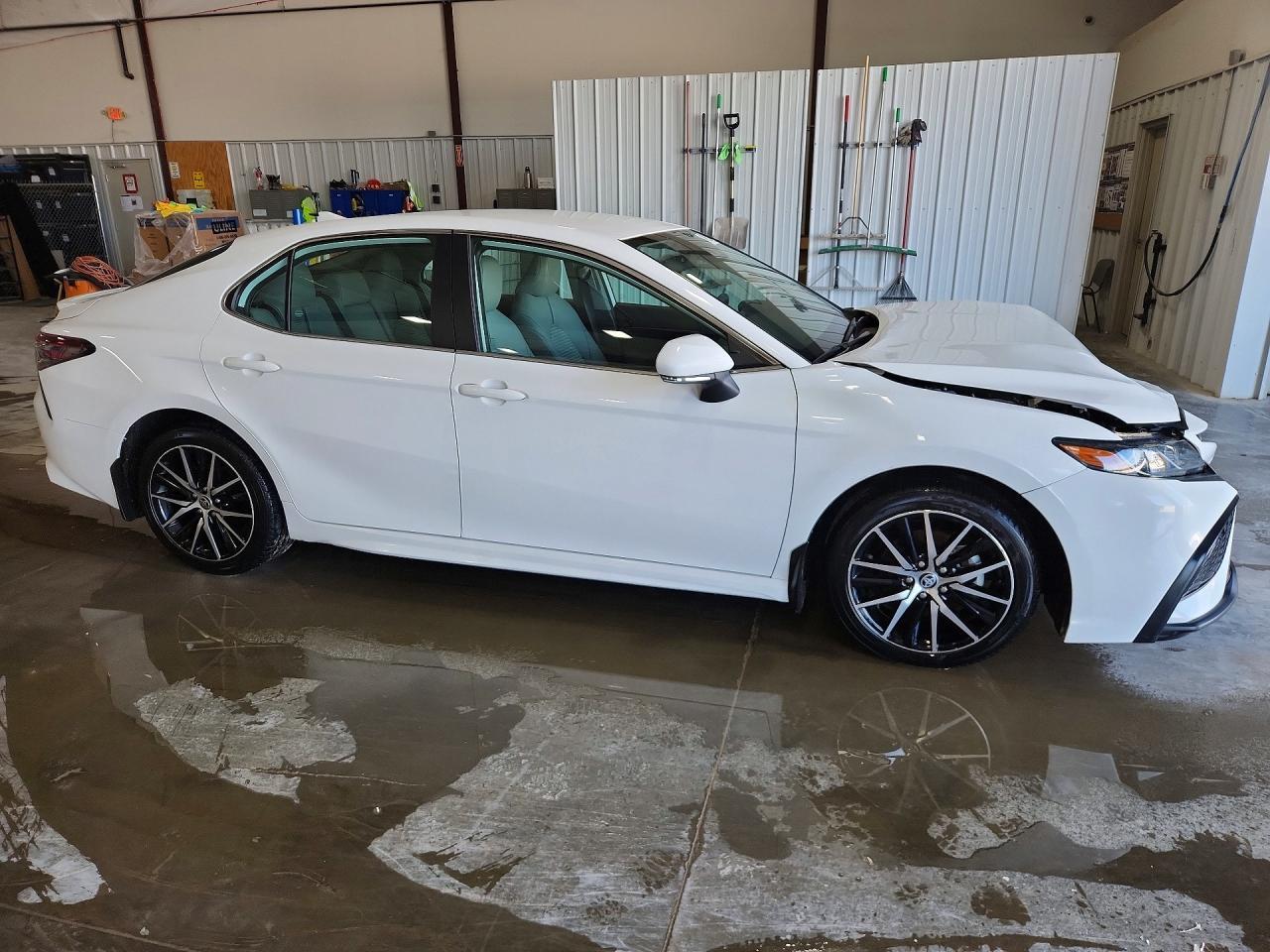 2023 TOYOTA CAMRY