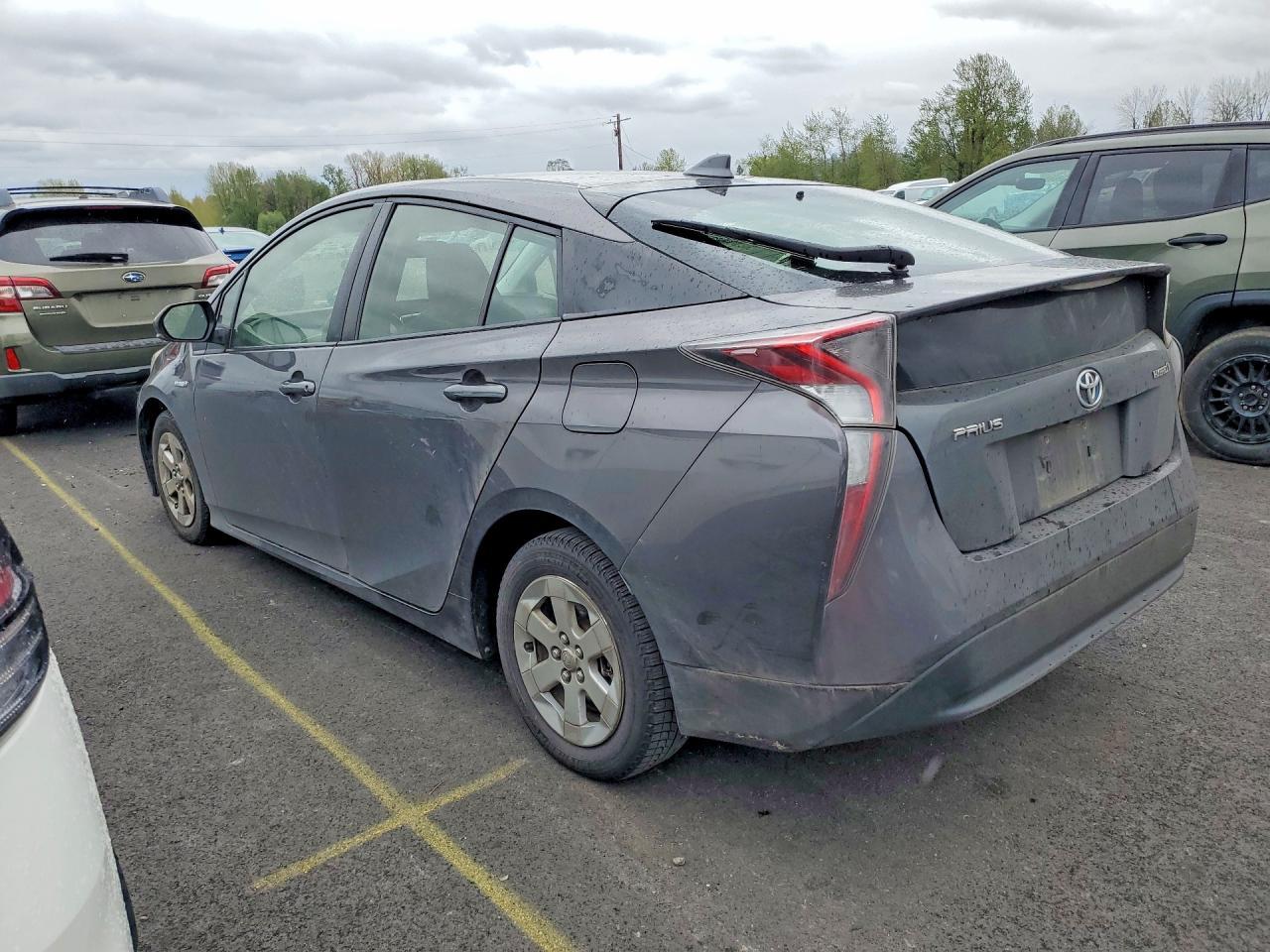 2016 TOYOTA PRIUS