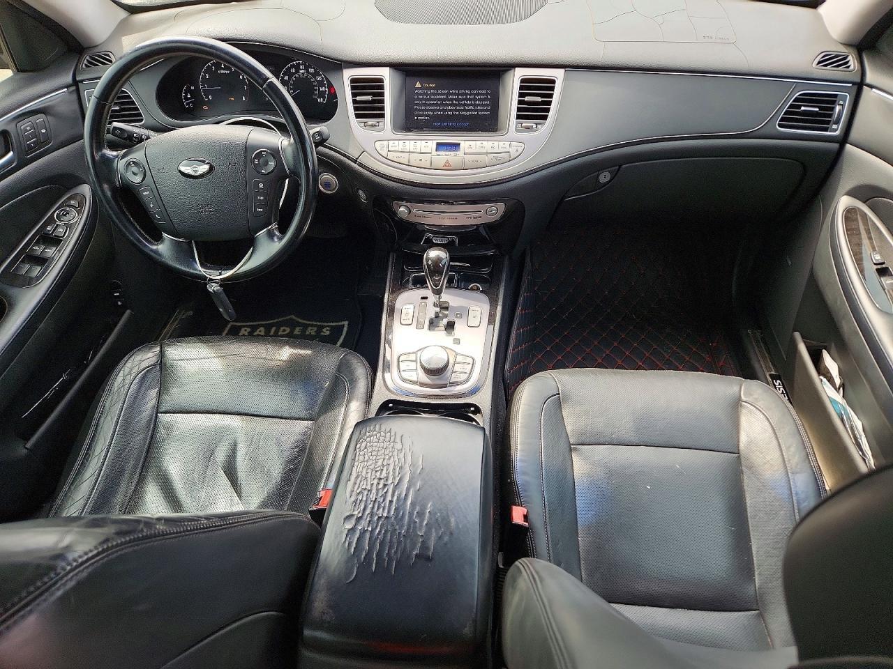 2012 HYUNDAI GENESIS