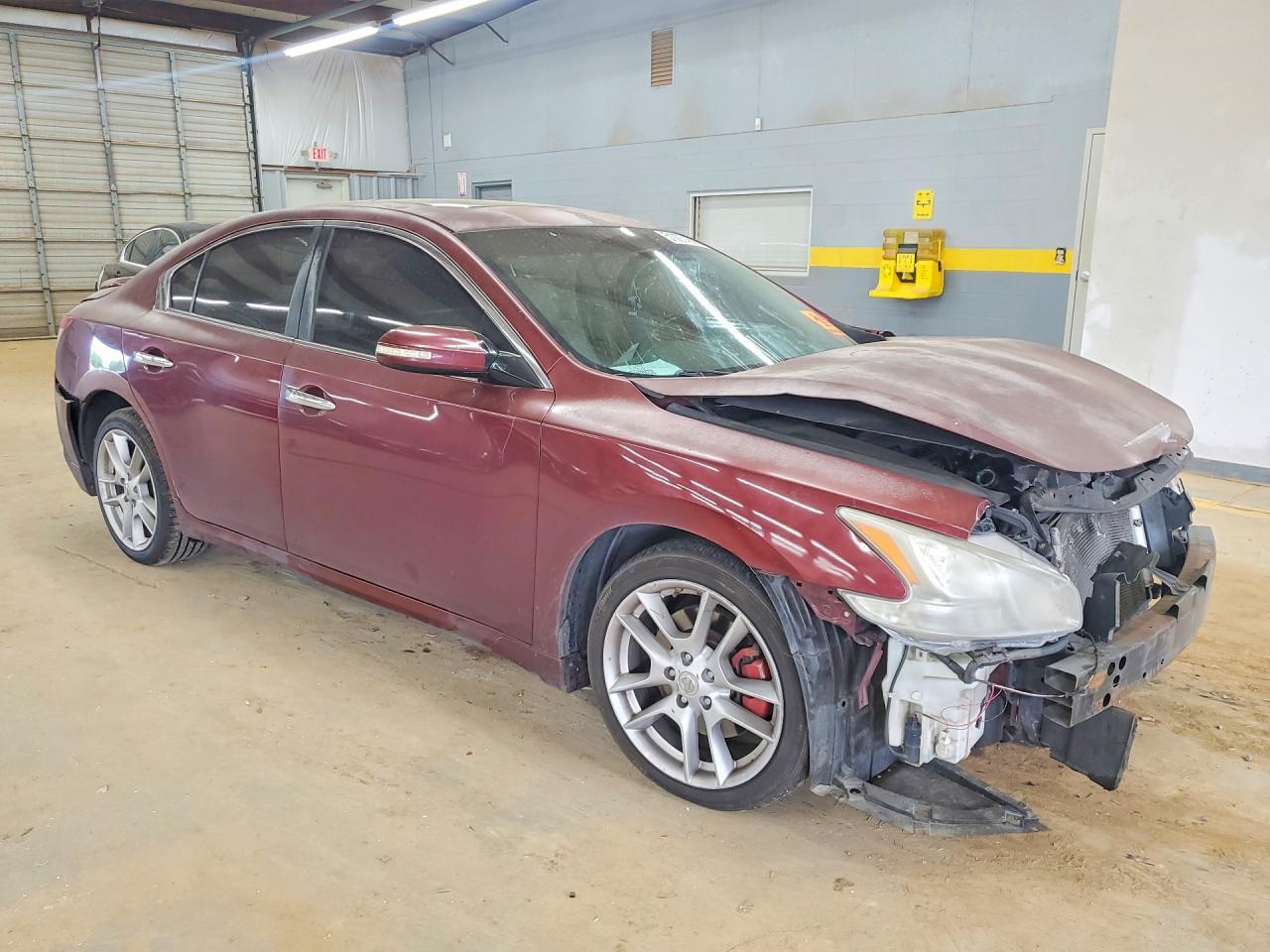 2009 NISSAN Maxima