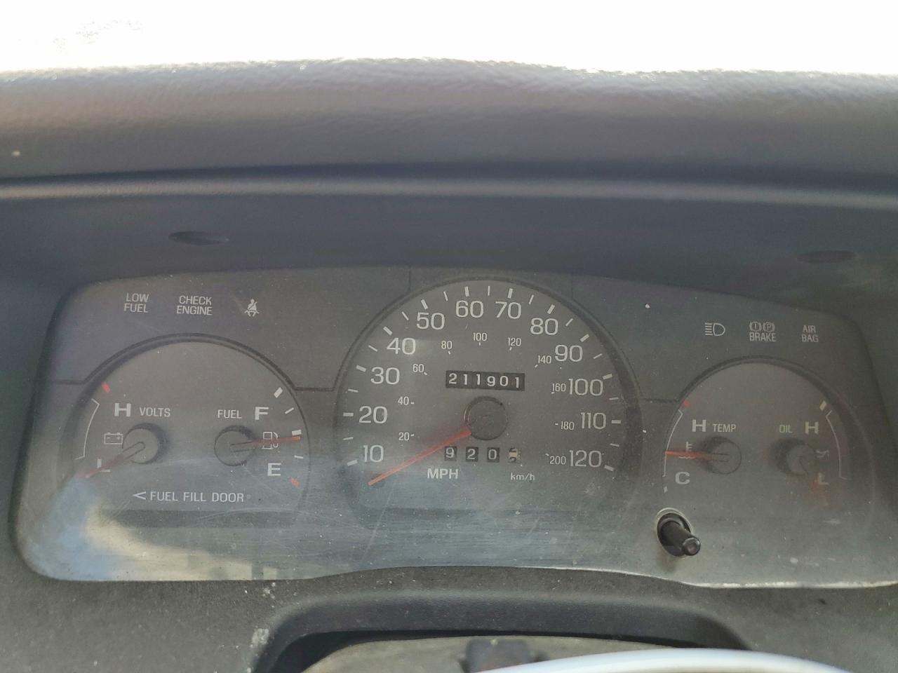 2005 FORD Crown Victoria