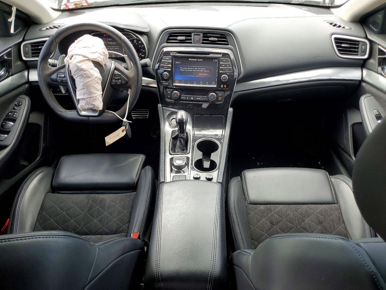2016 NISSAN Maxima