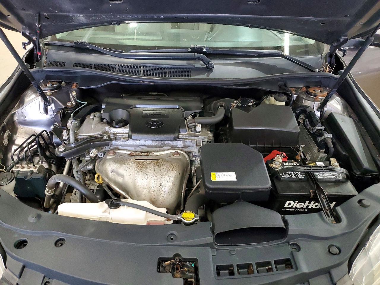 2016 TOYOTA CAMRY
