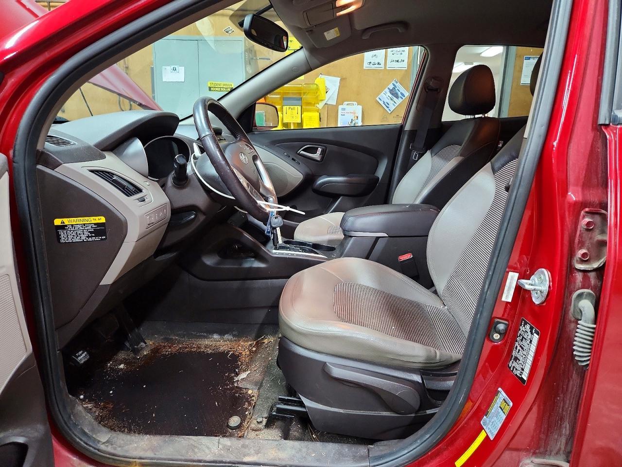 2012 HYUNDAI TUCSON
