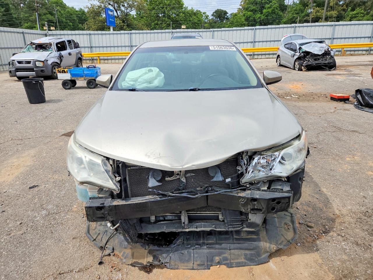 2014 TOYOTA CAMRY
