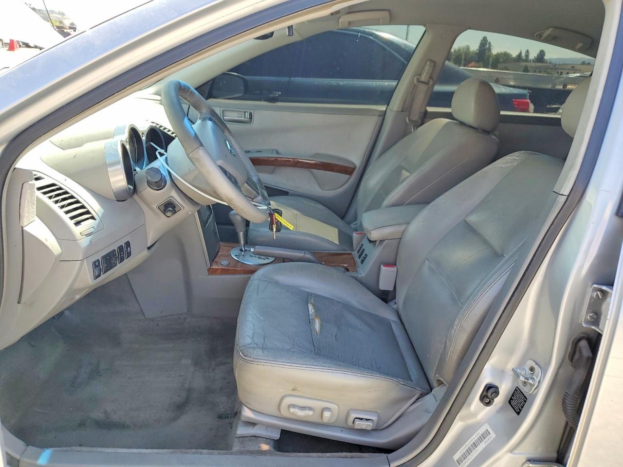 2004 NISSAN Maxima