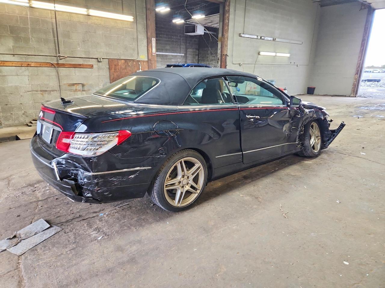 2013 MERCEDES-BENZ E-Class