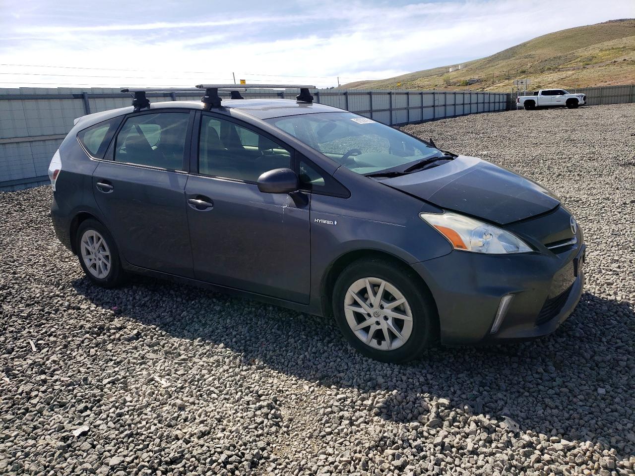 2012 TOYOTA PRIUS V