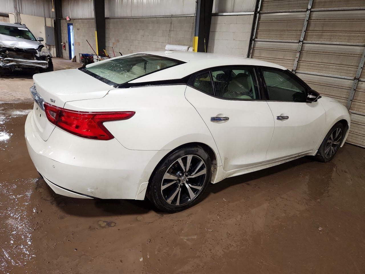 2018 NISSAN Maxima