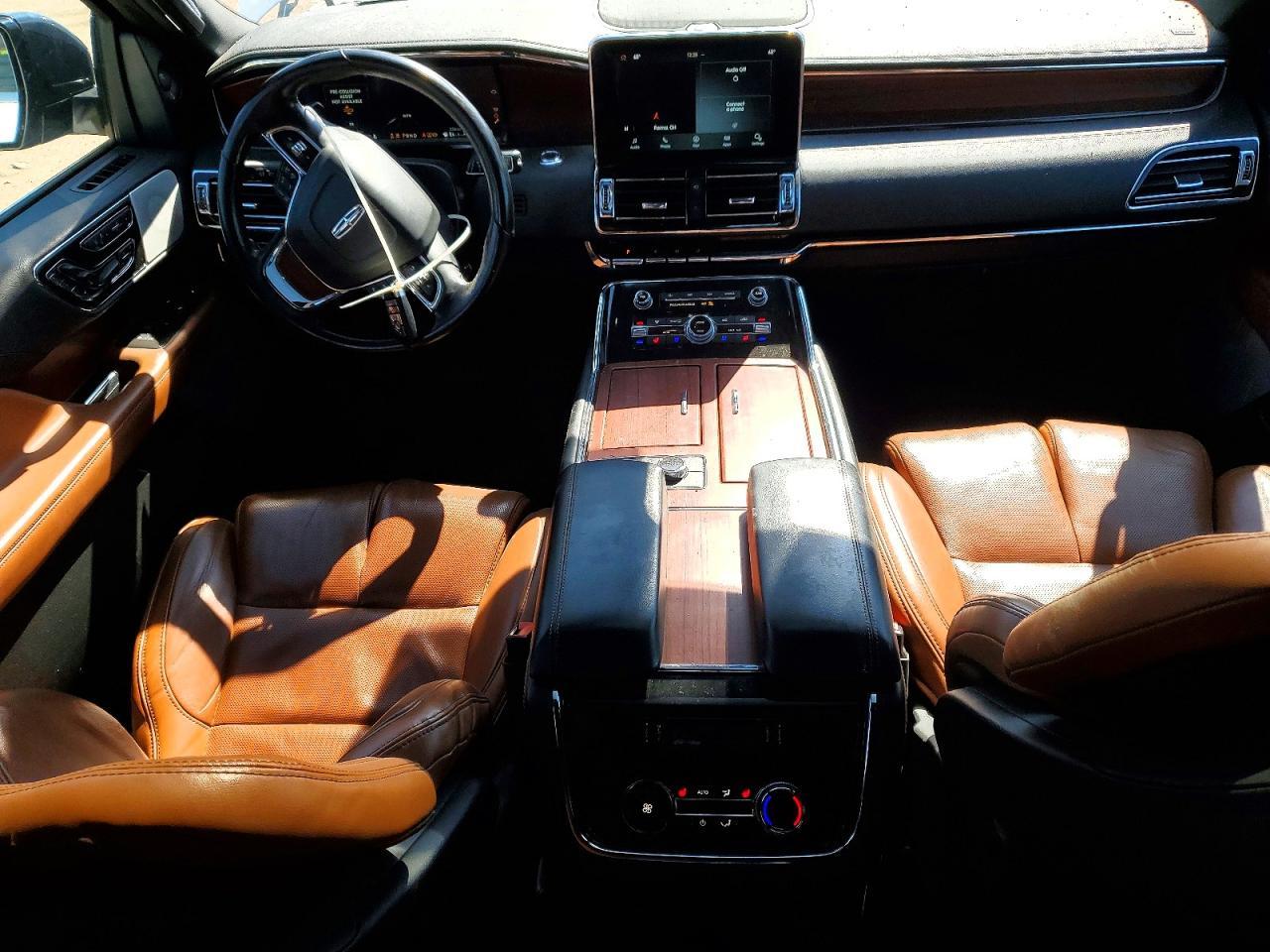 2021 LINCOLN Navigator