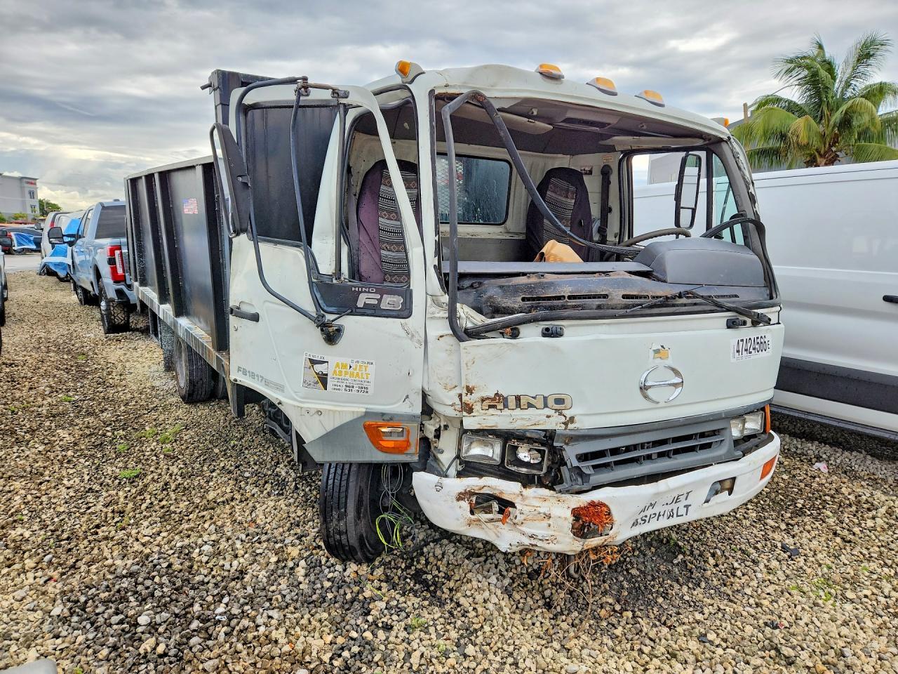 2004 HINO Fb