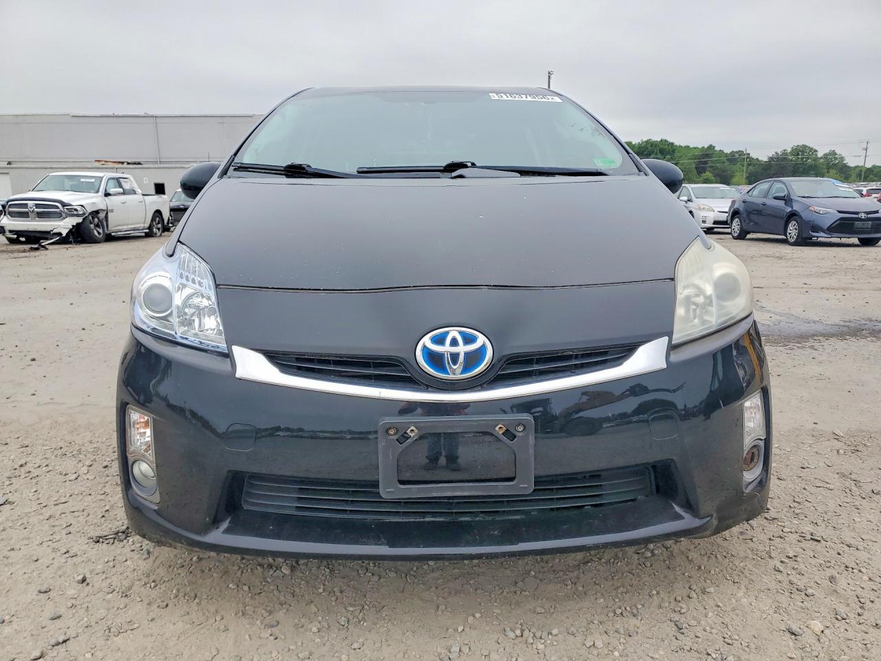 2011 TOYOTA PRIUS