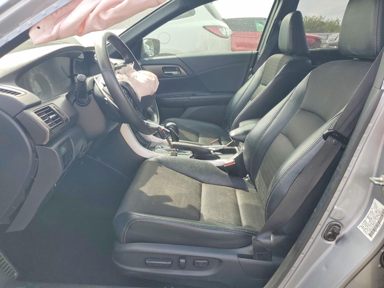 2017 HONDA ACCORD